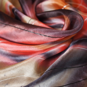 Hedvábný šátek - Růžový vír